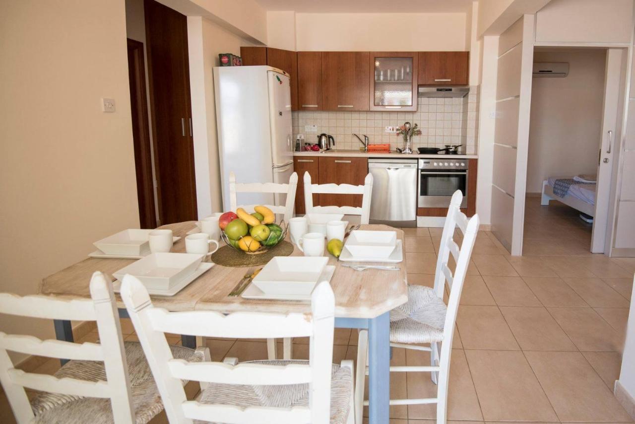 Apartments For Holidays Паралимни Екстериор снимка