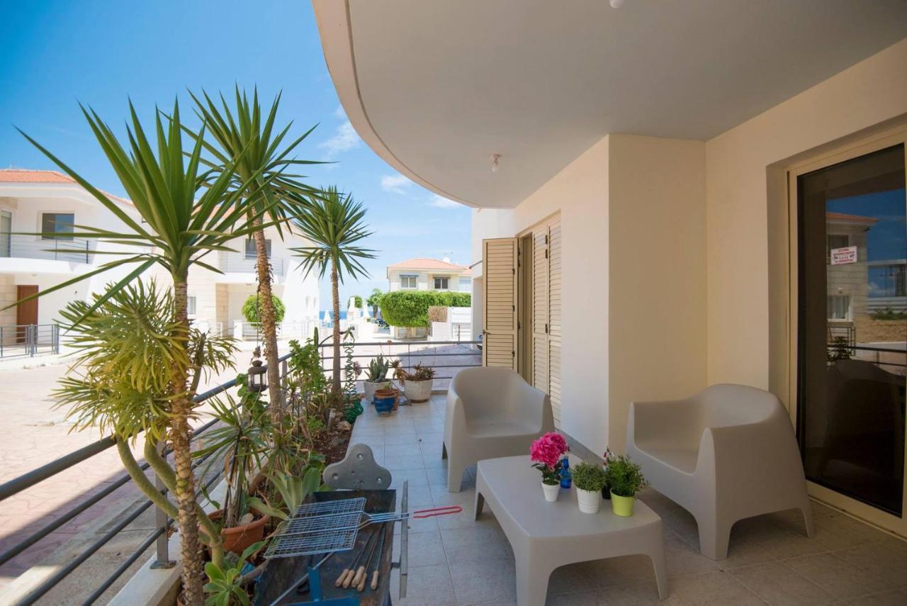 Apartments For Holidays Паралимни Екстериор снимка